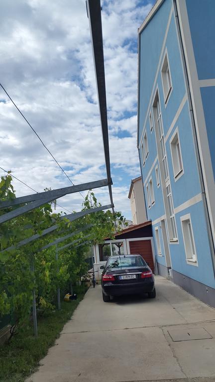 Apartments Villa Karlo Kaštela エクステリア 写真