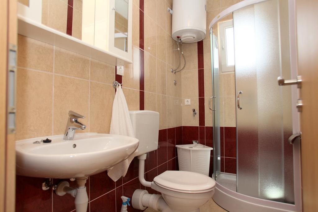 Apartments Villa Karlo Kaštela エクステリア 写真