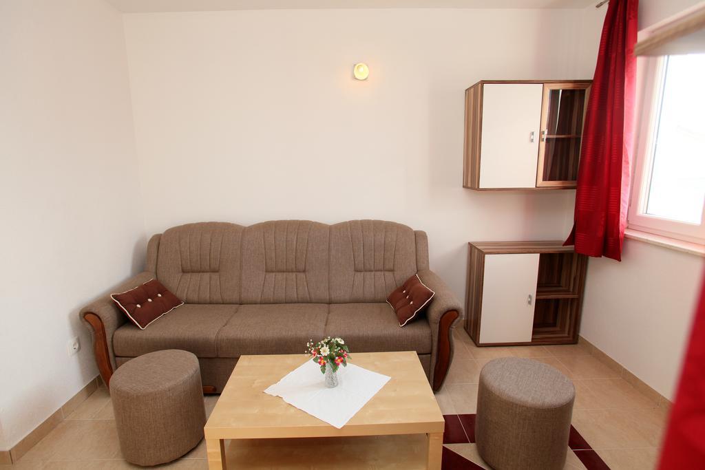 Apartments Villa Karlo Kaštela エクステリア 写真